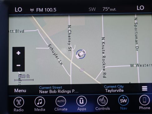 Used 2017 Chrysler 300 C AWD/4WD image 20