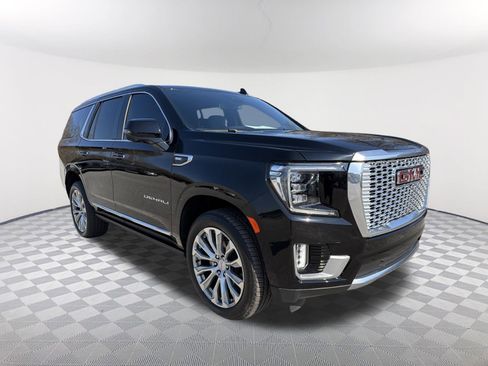 Used 2023 GMC Yukon Denali image 3