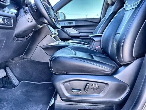 Used 2020 Ford Explorer ST w/ Premium Technology Package image 18