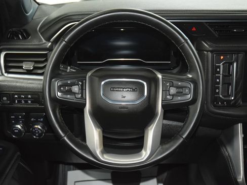 Used 2024 GMC Yukon XL Denali AWD/4WD image 38