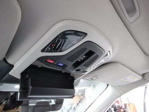 Used 2025 Subaru Legacy Limited image 32