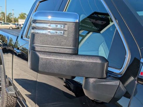 New 2026 GMC Sierra 3500 Denali w/ Denali Reserve Package AWD/4WD image 11