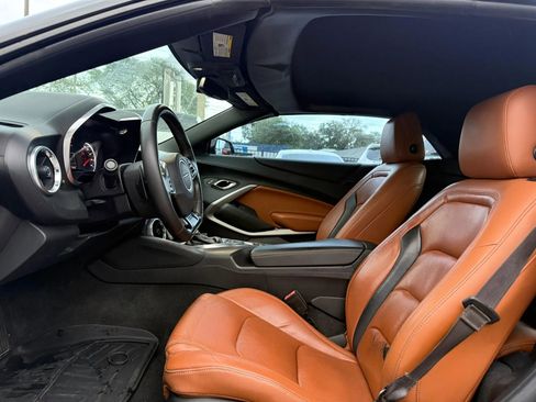 Used 2016 Chevrolet Camaro LT RWD image 11