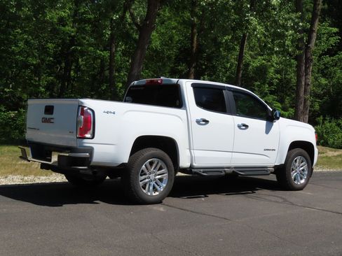 Used 2018 GMC Canyon SLT w/ Driver Alert Package AWD/4WD image 3