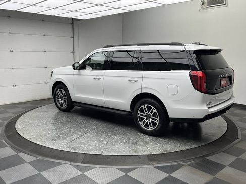 Certified 2025 Ford Expedition Active AWD/4WD image 2