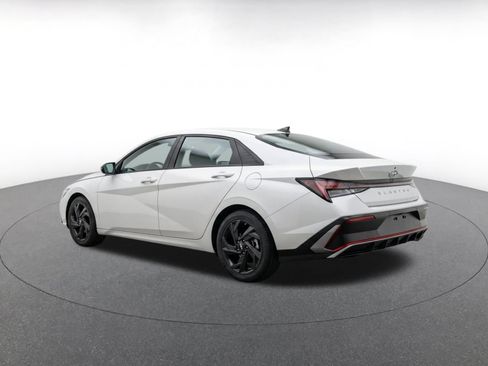 Used 2026 Hyundai Elantra Sport FWD image 7