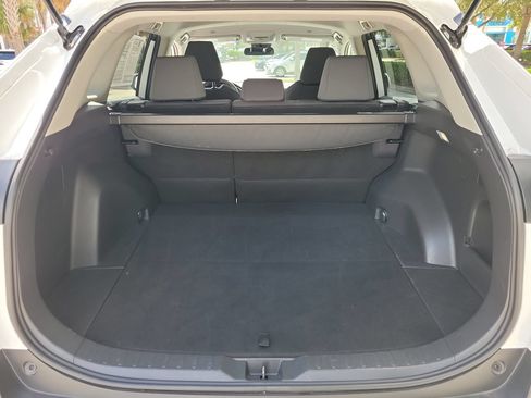 Used 2025 Toyota RAV4 XLE FWD image 8