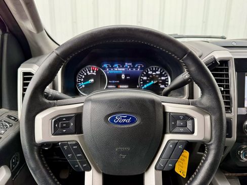 Used 2019 Ford F250 Lariat w/ Lariat Value Package image 16