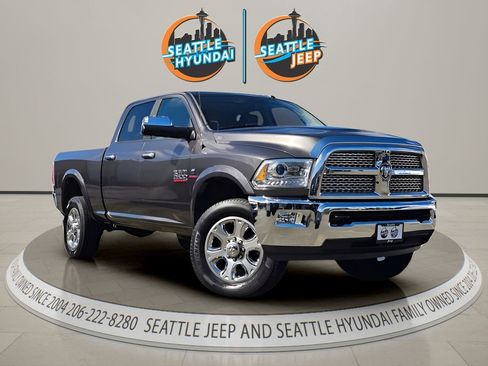 Used 2014 RAM 2500 Laramie w/ Convenience Group AWD/4WD image 7