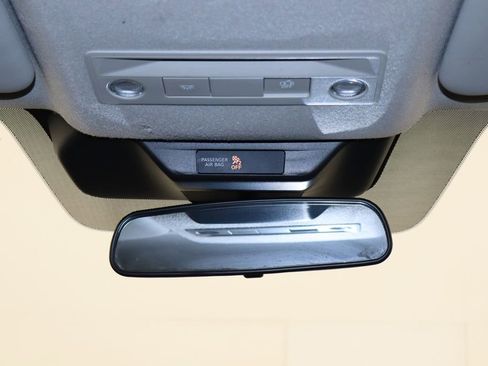 Used 2025 Nissan Kicks SV FWD image 22