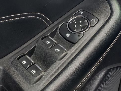 Used 2022 Ford Edge Titanium AWD/4WD image 8