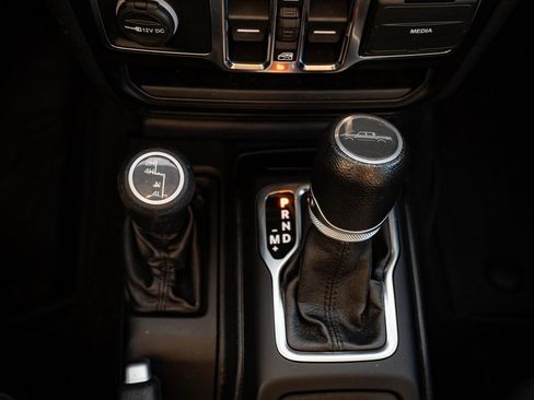 Used 2020 Jeep Gladiator Sport w/ Quick Order Package 24S image 36