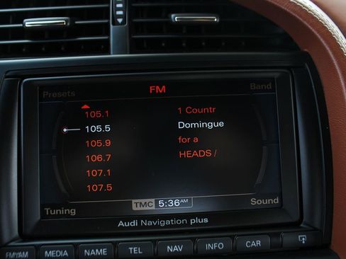 Used 2011 Audi R8 V10 image 26