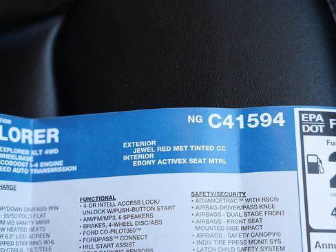 Certified 2022 Ford Explorer XLT w/ Equipment Group 202A image 38