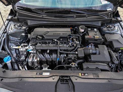 New 2026 Hyundai Elantra Limited image 29