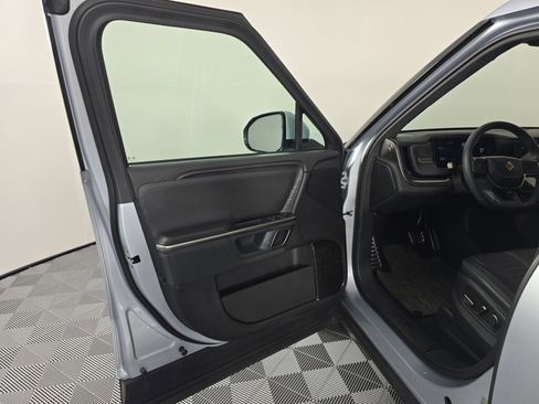 Used 2024 Rivian R1T Adventure image 16