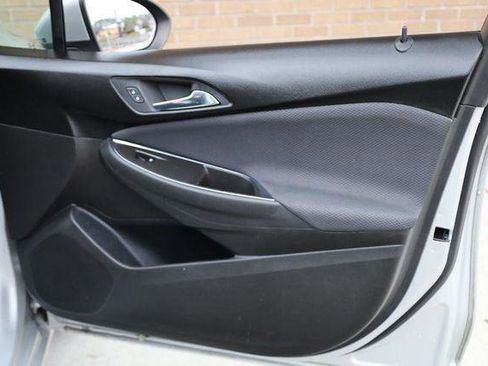 Used 2019 Chevrolet Cruze LS w/ LS Convenience Package FWD image 21