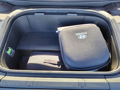 New 2026 Hyundai Ioniq 9 SEL image 18