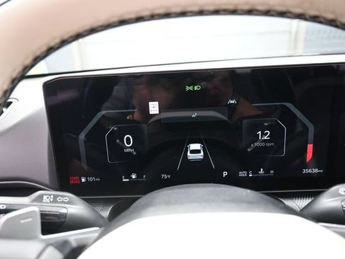 Used 2025 Kia K4 GT-Line w/ GT-Line Premium Package FWD image 4