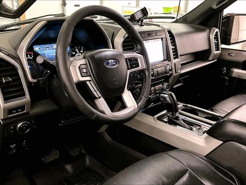 Used 2018 Ford F150 Lariat w/ Equipment Group 502A Luxury image 13