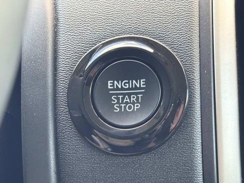 Certified 2025 Ford Expedition Active image 33