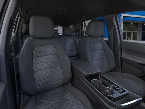 New 2026 Chevrolet Equinox LT w/ Safety and Technology Package FWD image 24