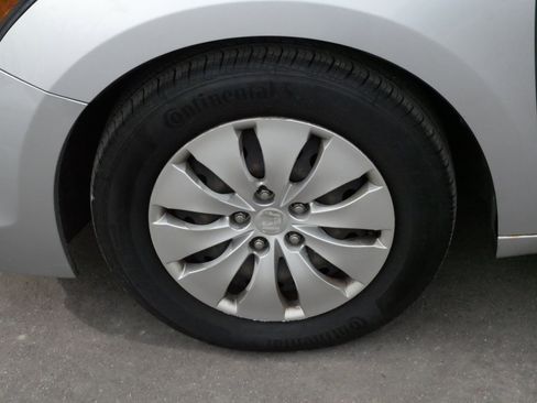 Used 2010 Honda Accord LX image 15