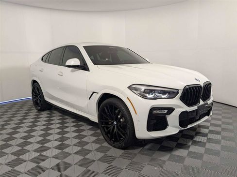 Used 2020 BMW X6 sDrive40i w/ M Sport Package image 4