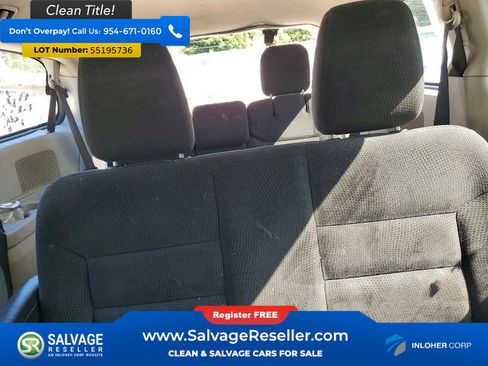 Used 2016 Dodge Grand Caravan American Value Package w/ UConnect Hands-Free Group FWD image 13