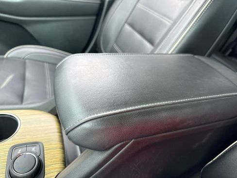 Used 2019 GMC Acadia Denali FWD image 21