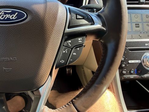 Used 2018 Ford Fusion Energi Platinum FWD image 31