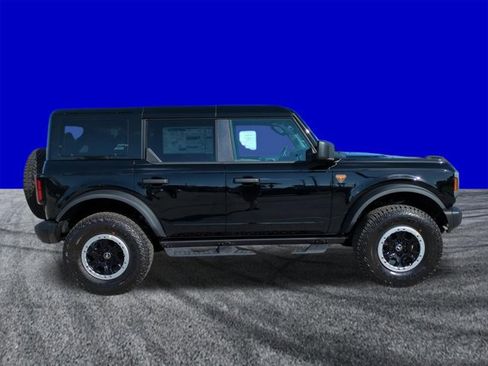 New 2026 Ford Bronco Badlands image 3