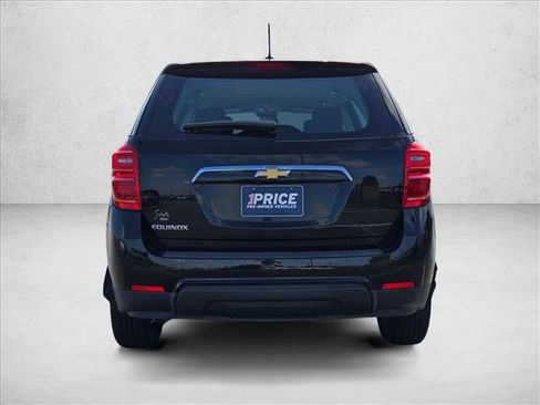 Used 2017 Chevrolet Equinox LS FWD image 4