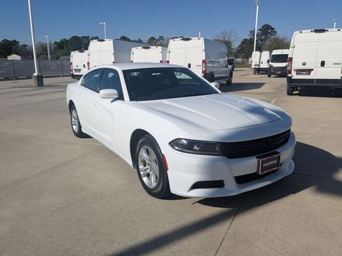 Used 2022 Dodge Charger SXT image 3