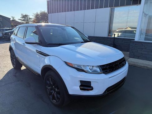 Used 2014 Land Rover Range Rover Evoque Pure image 10