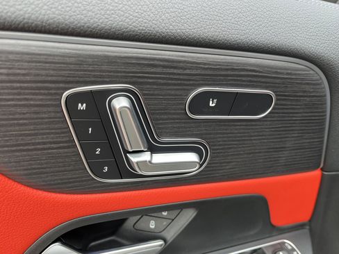 New 2026 Mercedes-Benz GLA 35 AMG 4MATIC image 14