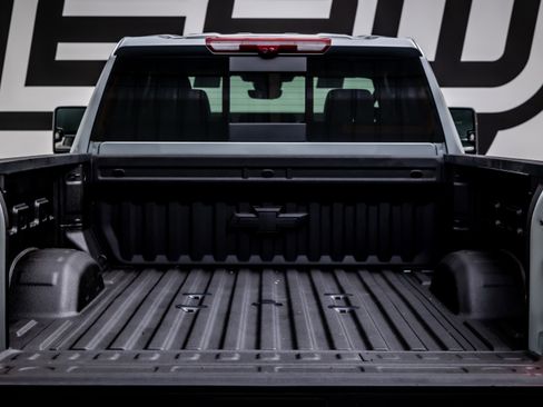 Used 2024 Chevrolet Silverado 2500 LTZ w/ LTZ Plus Package image 39