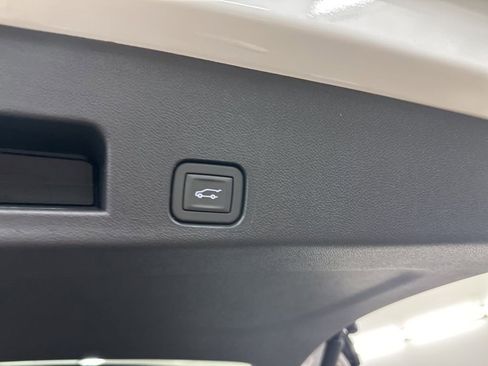 New 2026 Buick Enclave Preferred w/ Power Package AWD/4WD image 25