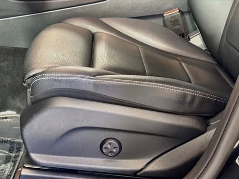 Used 2022 Mercedes-Benz GLC 300 4MATIC image 18