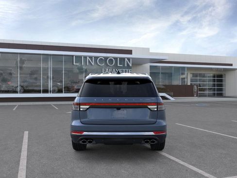 New 2026 Lincoln Aviator AWD image 5