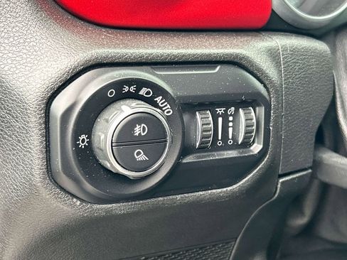 Used 2020 Jeep Gladiator Rubicon AWD/4WD image 28