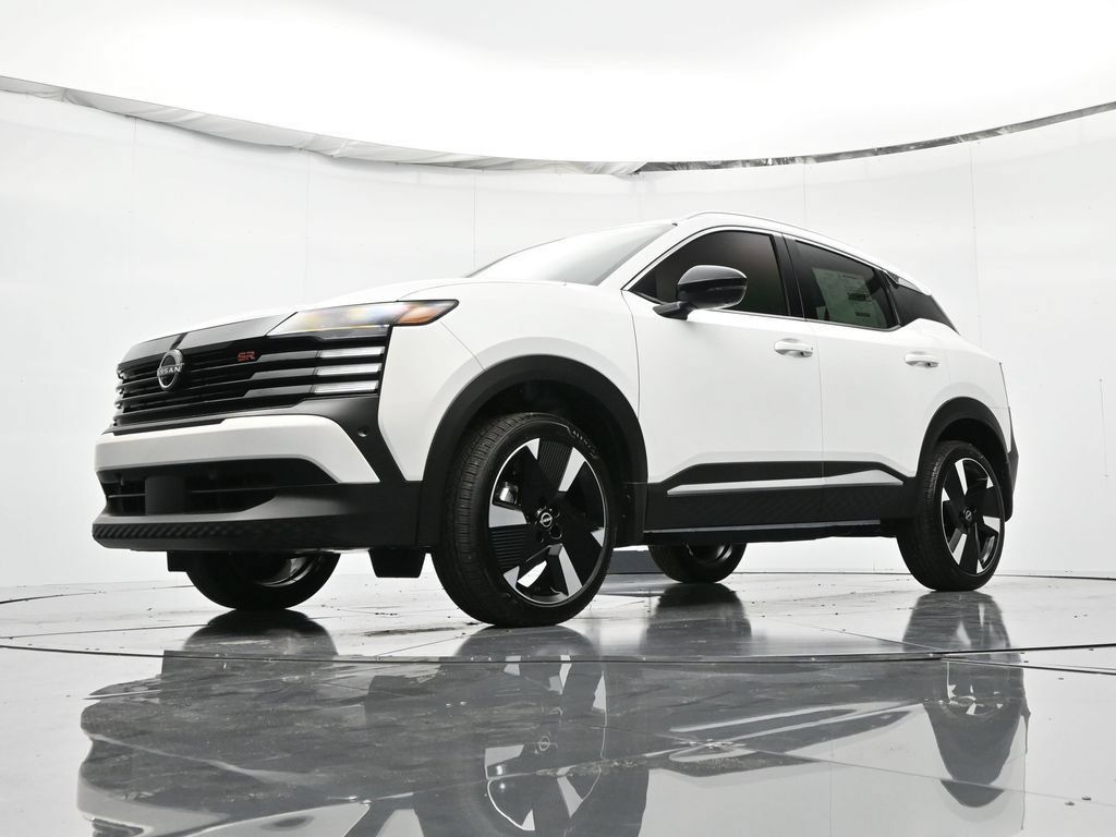 New 2026 Nissan Kicks SR FWD image 34