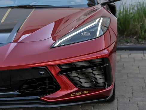 Used 2023 Chevrolet Corvette Stingray Premium Conv w/ Z51 Performance Package RWD image 5