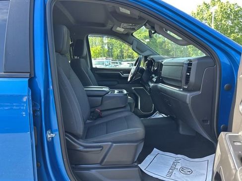 Used 2022 Chevrolet Silverado 1500 LT Trail Boss w/ Protection Package AWD/4WD image 18