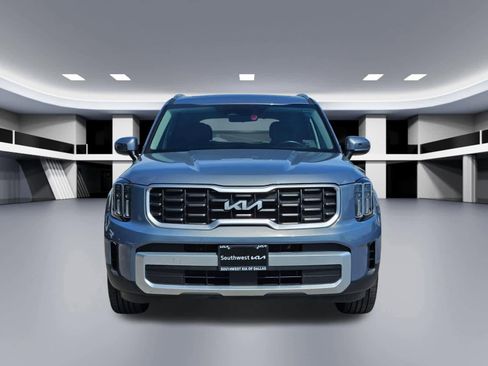 Used 2025 Kia Telluride S image 9