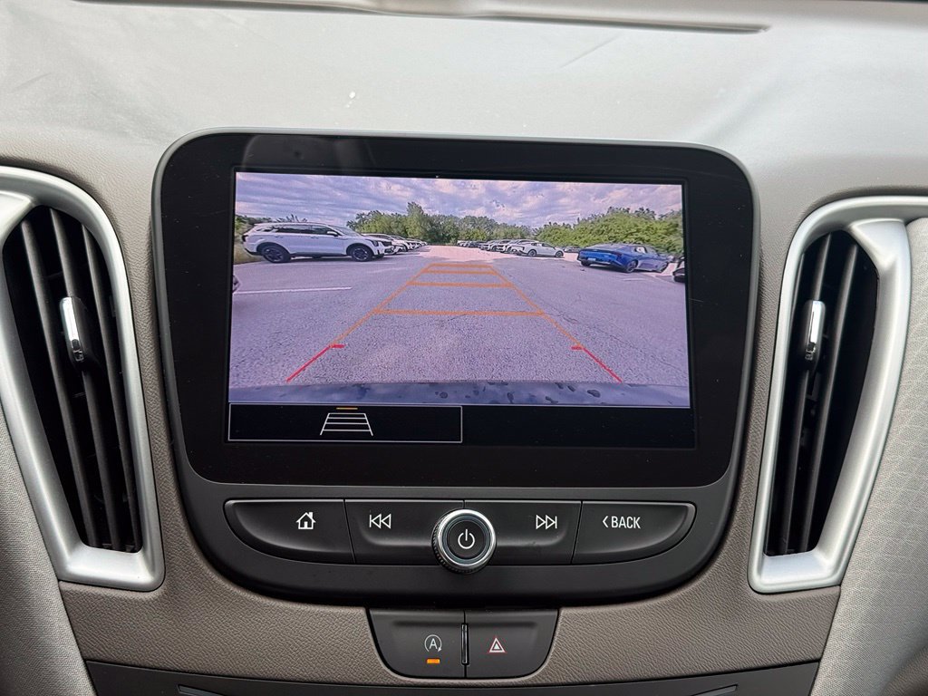 Used 2024 Chevrolet Malibu LS FWD image 30