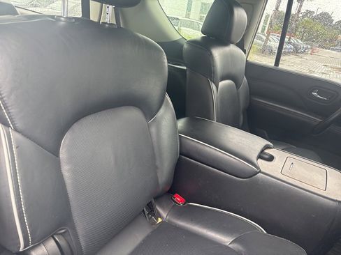 Used 2021 INFINITI QX80 Premium Select w/ All-Season Package image 39