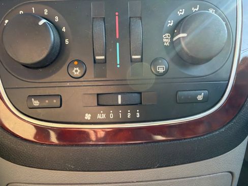 Used 2006 Buick Terraza CXL w/ Driver Confidence Package FWD image 24