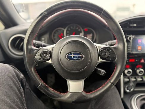 Used 2018 Subaru BRZ Limited w/ Popular Package #2 RWD image 6