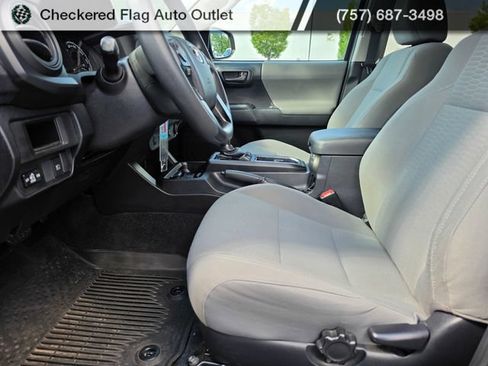 Used 2019 Toyota Tacoma SR w/ SR Convenience Package RWD image 9